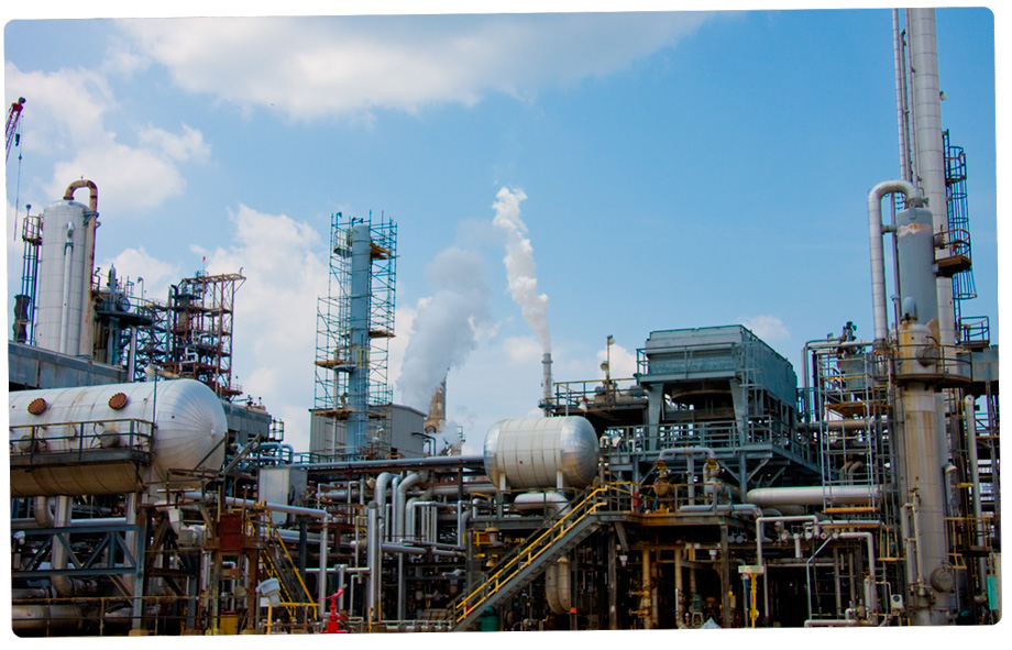 Arkansas Lion Oil Refinery Daytime Picture